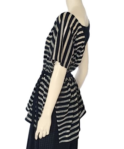 Out of stock/Two side stripes blouse