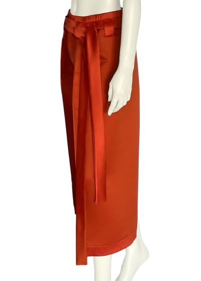 Brick color trousers